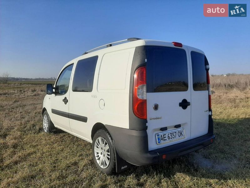 Минивэн Fiat Doblo 2008 в Запорожье