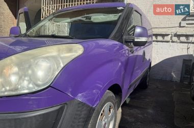 Вантажний фургон Fiat Doblo 2011 в Києві