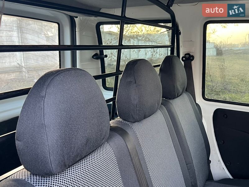 Минивэн Fiat Doblo 2013 в Киеве