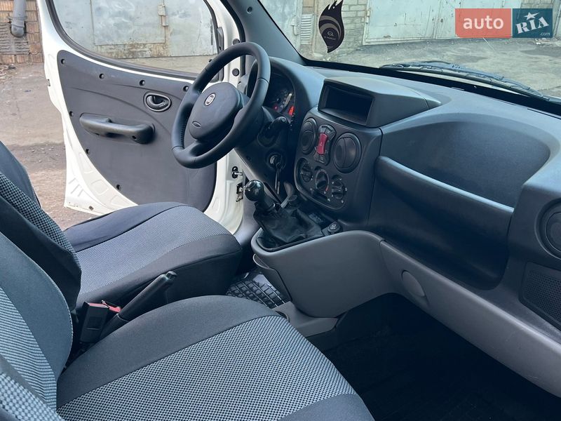 Минивэн Fiat Doblo 2013 в Киеве