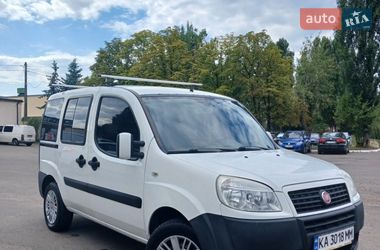 Минивэн Fiat Doblo 2008 в Киеве