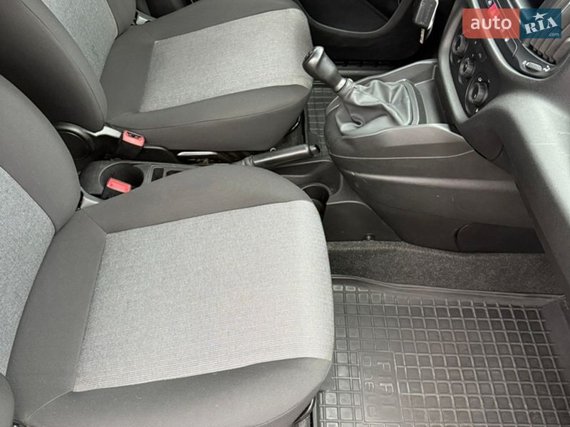Мінівен Fiat Doblo 2018 в Києві фото 17 Мінівен Fiat Doblo 2018 в Києві