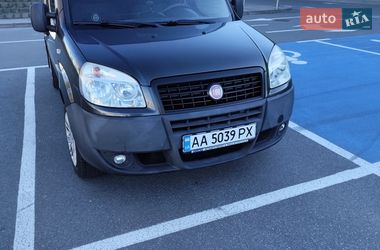 Минивэн Fiat Doblo 2009 в Киеве