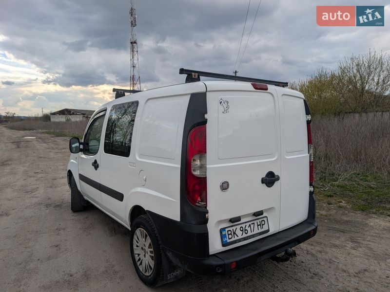 Минивэн Fiat Doblo 2008 в Ровно