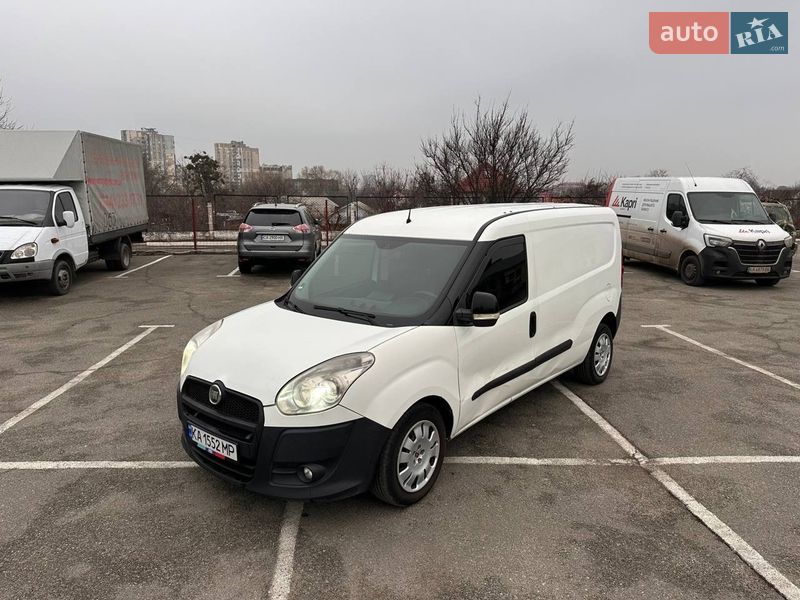 Грузопассажирский фургон Fiat Doblo 2012 в Киеве