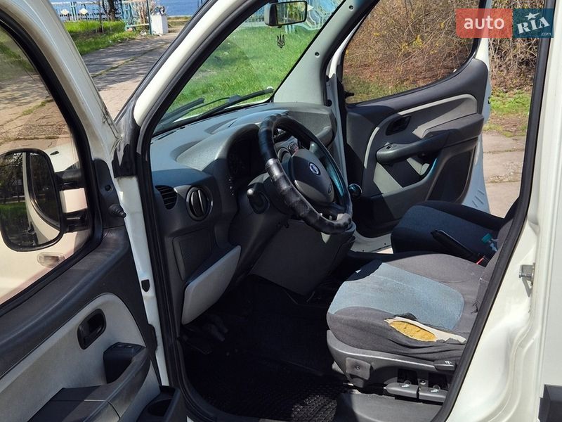 Грузовой фургон Fiat Doblo 2005 в Запорожье
