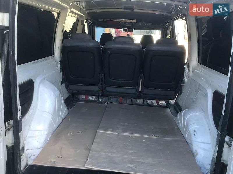 Минивэн Fiat Doblo 2009 в Черновцах