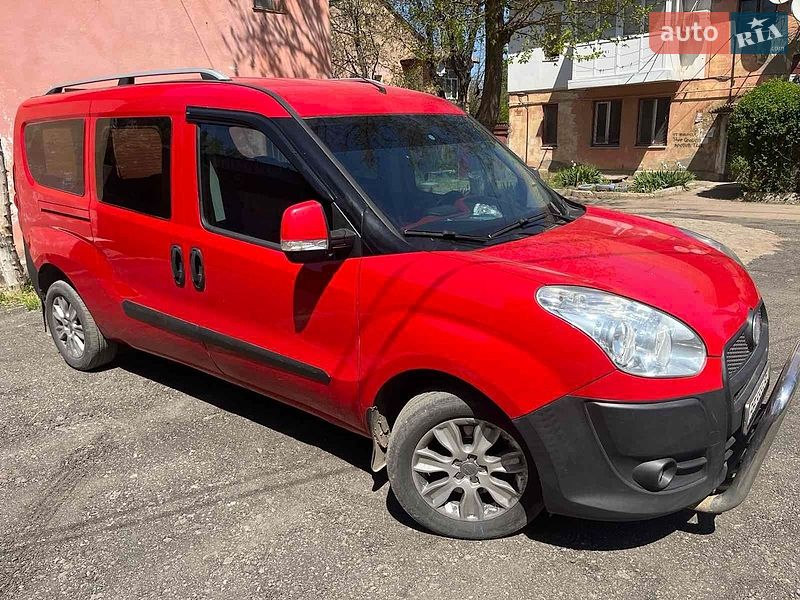 Минивэн Fiat Doblo 2010 в Николаеве