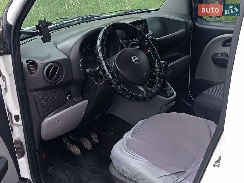 Минивэн Fiat Doblo 2007 в Львове