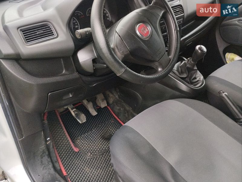 Минивэн Fiat Doblo 2012 в Косове