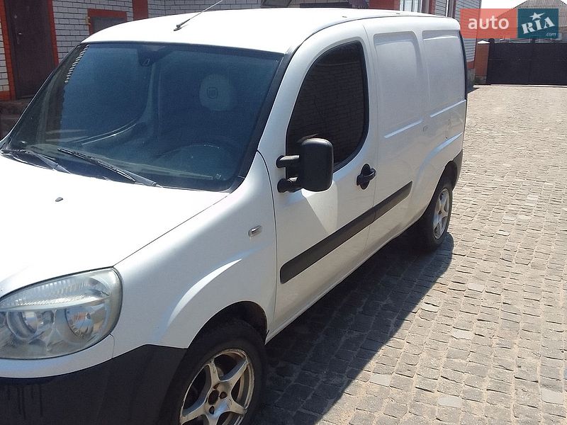 Минивэн Fiat Doblo 2008 в Пересечном