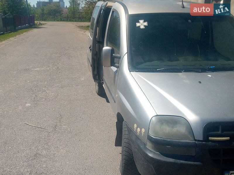 Минивэн Fiat Doblo 2004 в Львове