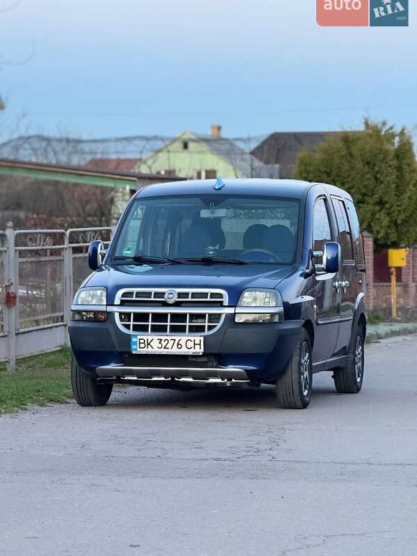 Минивэн Fiat Doblo 2003 в Ровно