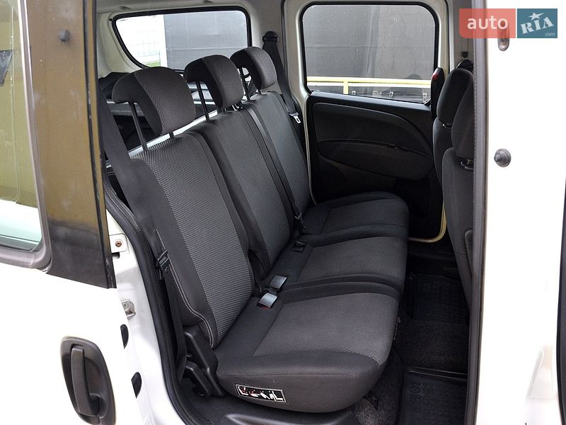 Минивэн Fiat Doblo 2011 в Львове