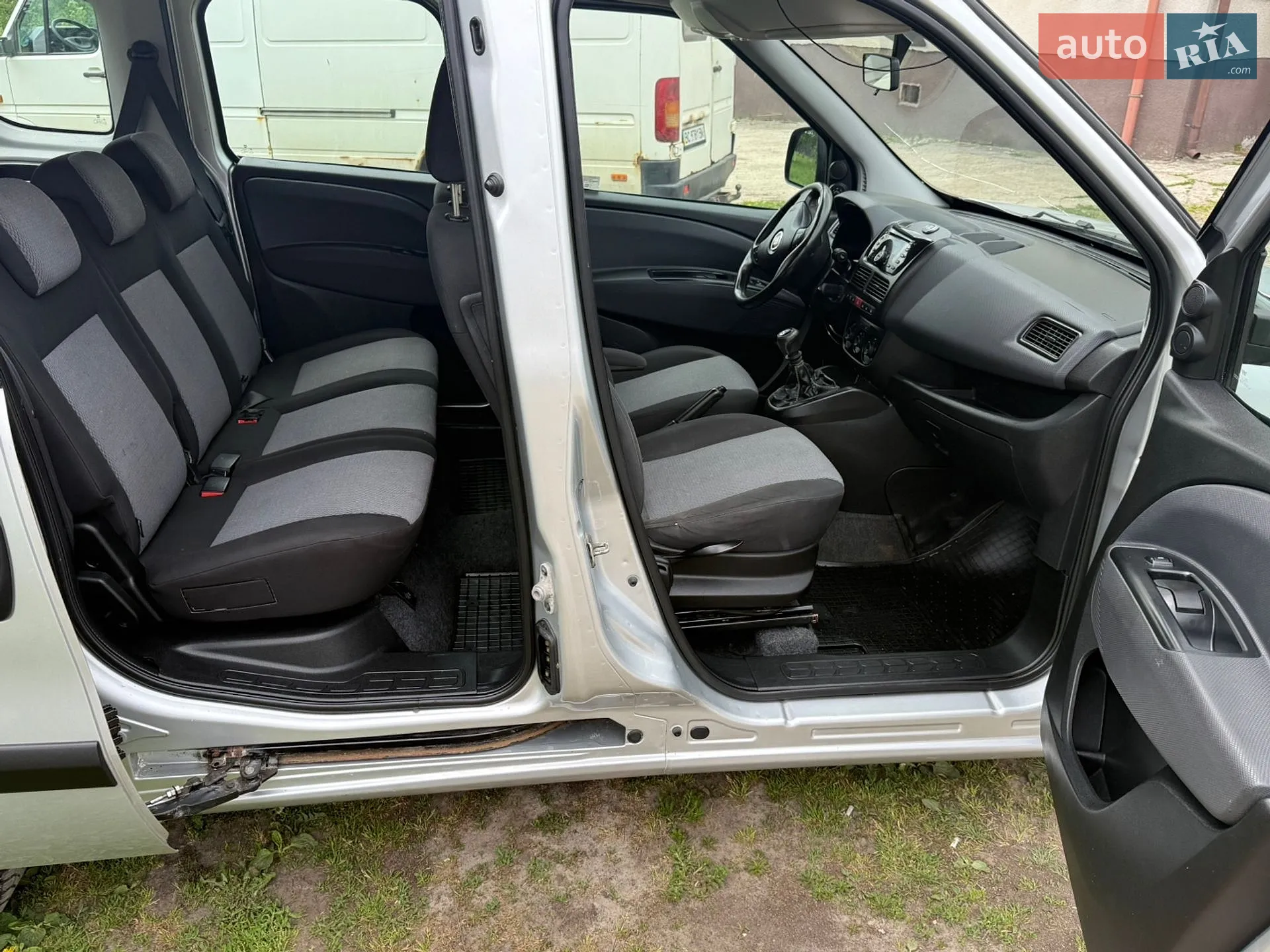 2010 Fiat Doblo - мініатюра 11