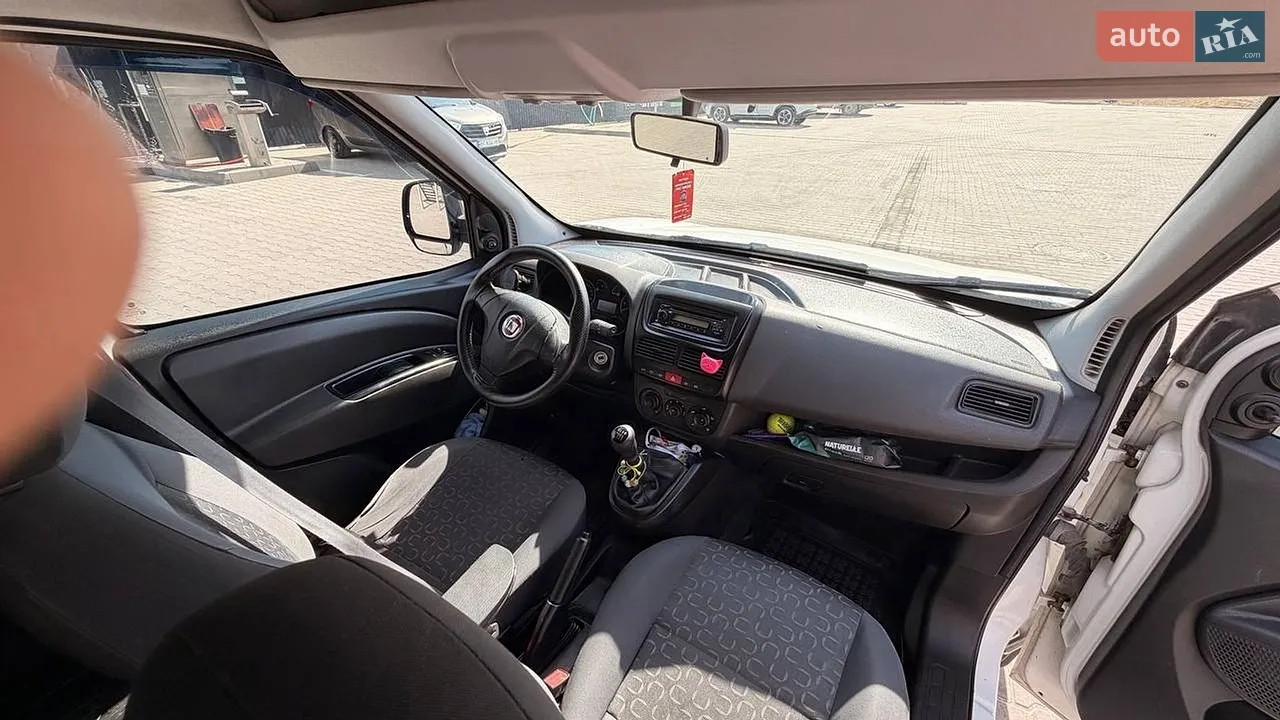 2010 Fiat Doblo - мініатюра 12