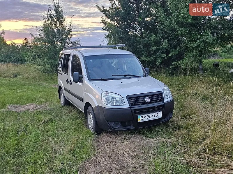 Fiat Doblo 2012