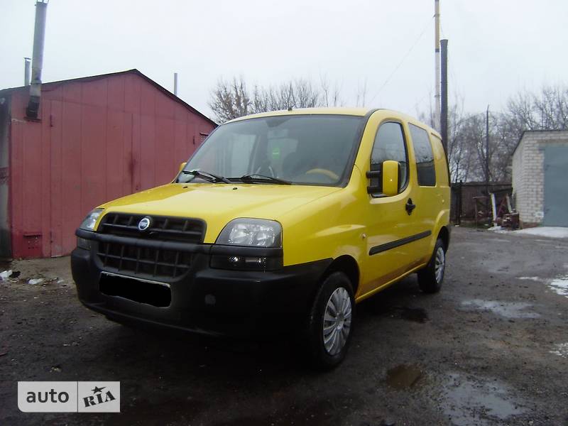 Грузопассажирский фургон Fiat Doblo 2005 в 