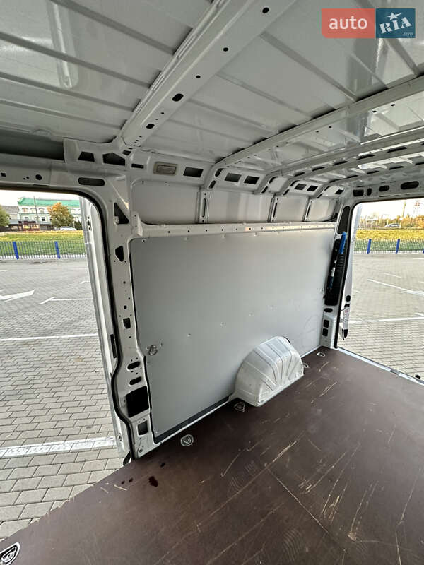 Вантажний фургон Fiat Ducato 2017 в Нововолинську