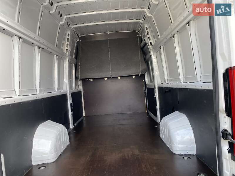 Вантажний фургон Fiat Ducato 2022 в Хусті
