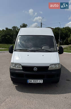 Вантажний фургон Fiat Ducato 2004 в Рівному