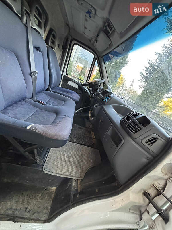 Вантажний фургон Fiat Ducato 2004 в Надвірній
