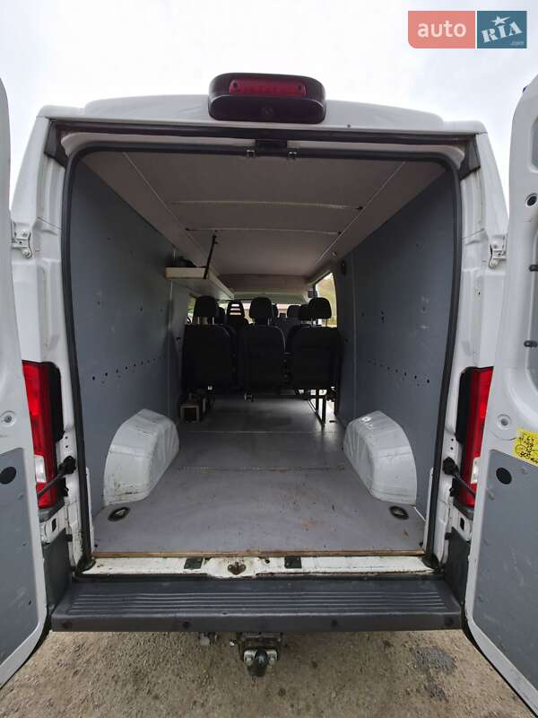 Вантажний фургон Fiat Ducato 2016 в Чернівцях