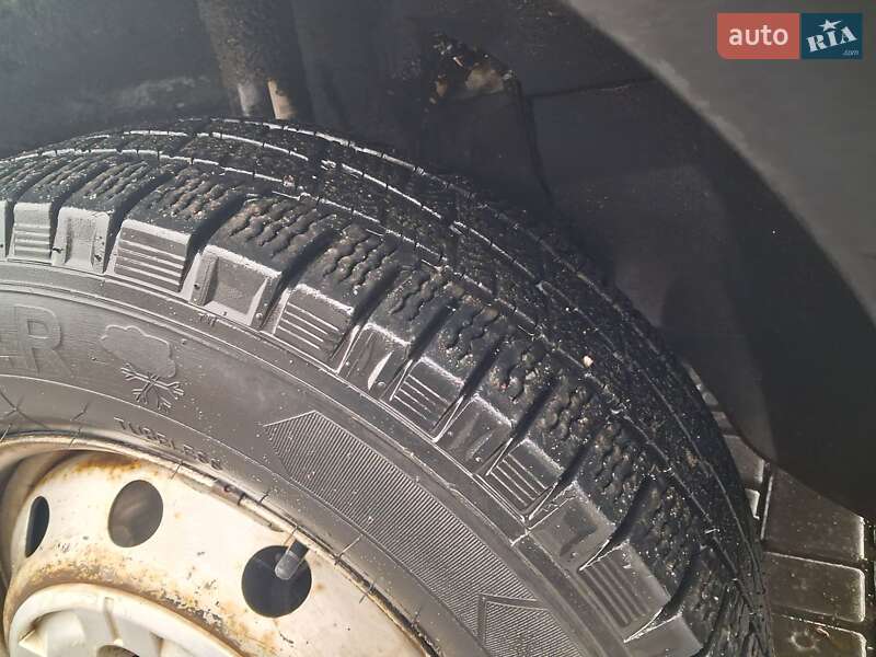 Вантажний фургон Fiat Ducato 2006 в Баранівці