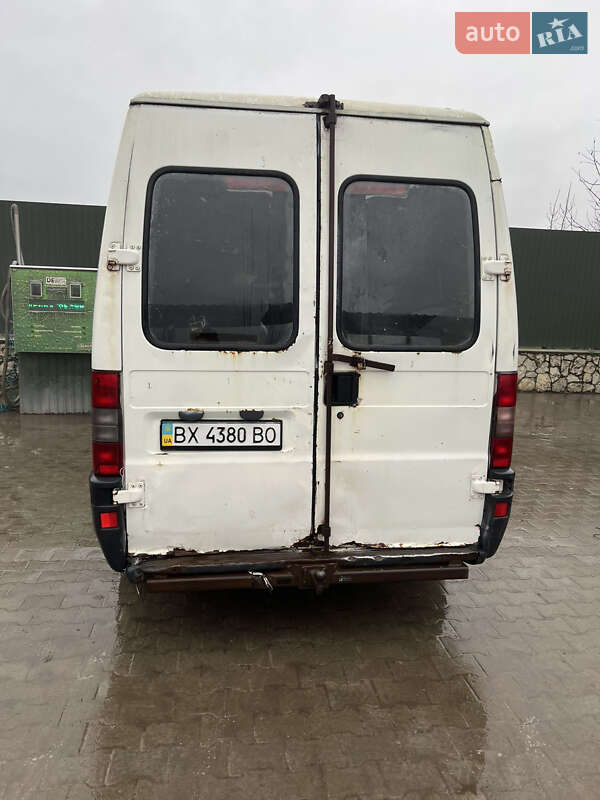 Грузовой фургон Fiat Ducato 2001 в Волочиске