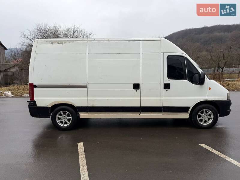 Вантажний фургон Fiat Ducato 2002 в Перечині