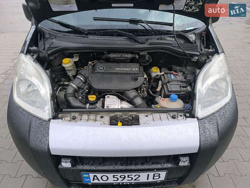 Вантажний фургон Fiat Fiorino 2011 в Умані