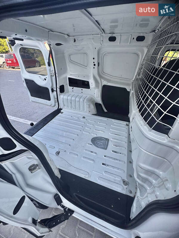 Вантажний фургон Fiat Fiorino 2013 в Збаражі фото 13 Вантажний фургон Fiat Fiorino 2013 в Збаражі