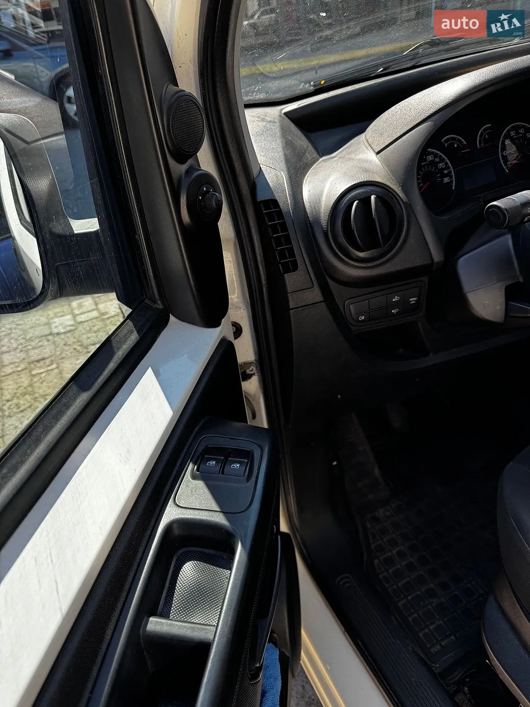2011 Fiat Fiorino - мініатюра 17