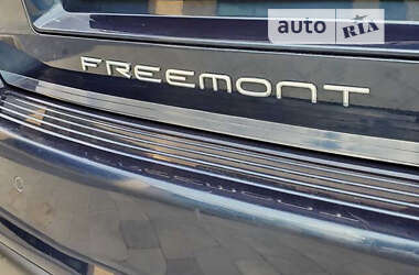 Позашляховик / Кросовер Fiat Freemont 2013 в Києві