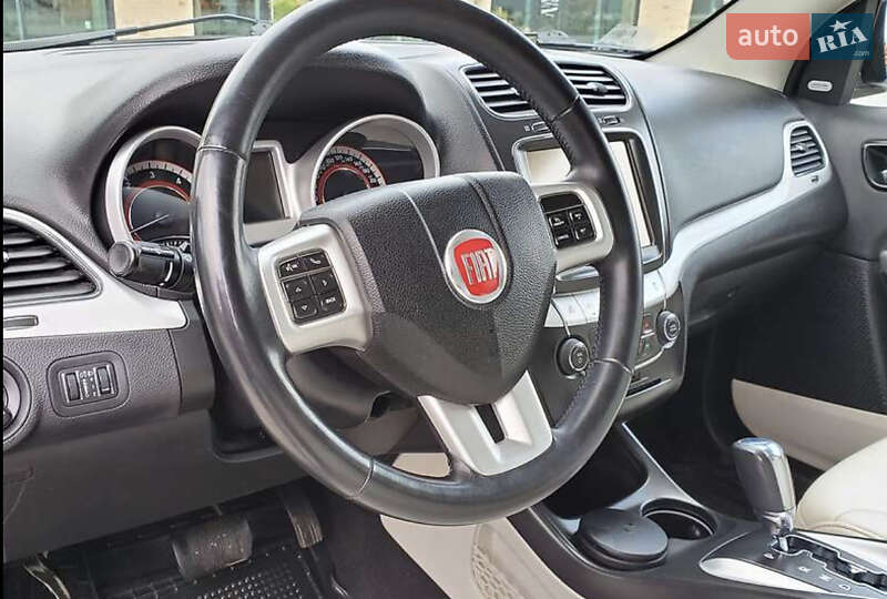 Внедорожник / Кроссовер Fiat Freemont 2013 в Каменец-Подольском