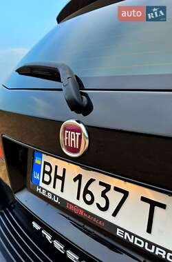 Внедорожник / Кроссовер Fiat Freemont 2012 в 