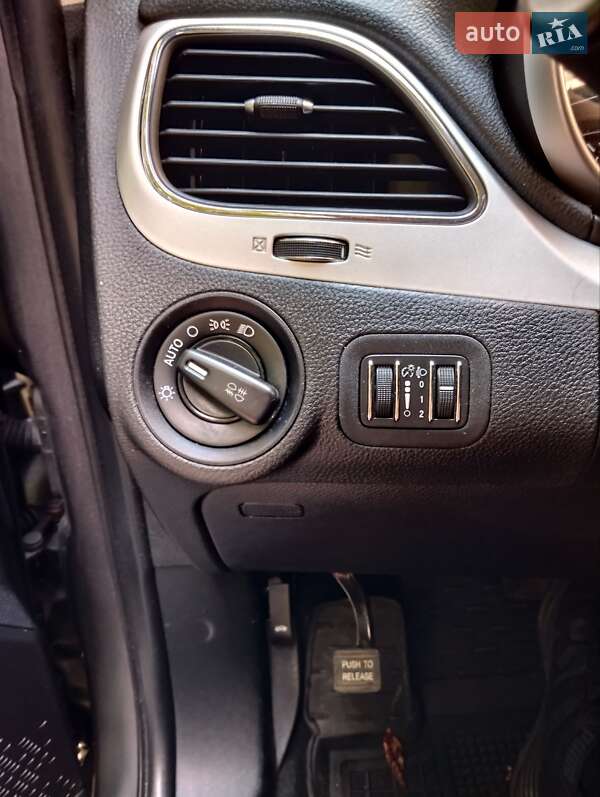 Позашляховик / Кросовер Fiat Freemont 2012 в Рівному