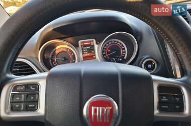 Позашляховик / Кросовер Fiat Freemont 2014 в 
