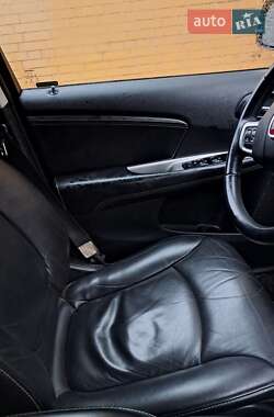 Внедорожник / Кроссовер Fiat Freemont 2013 в 
