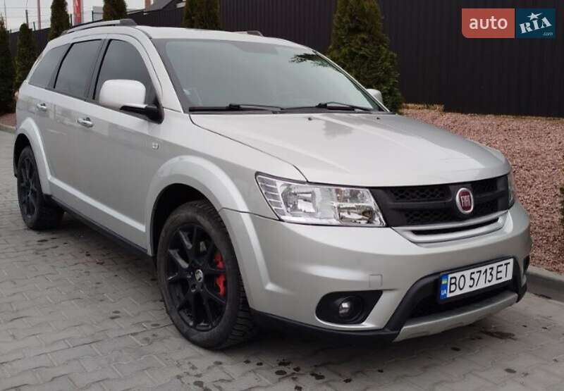 Внедорожник / Кроссовер Fiat Freemont 2013 в 