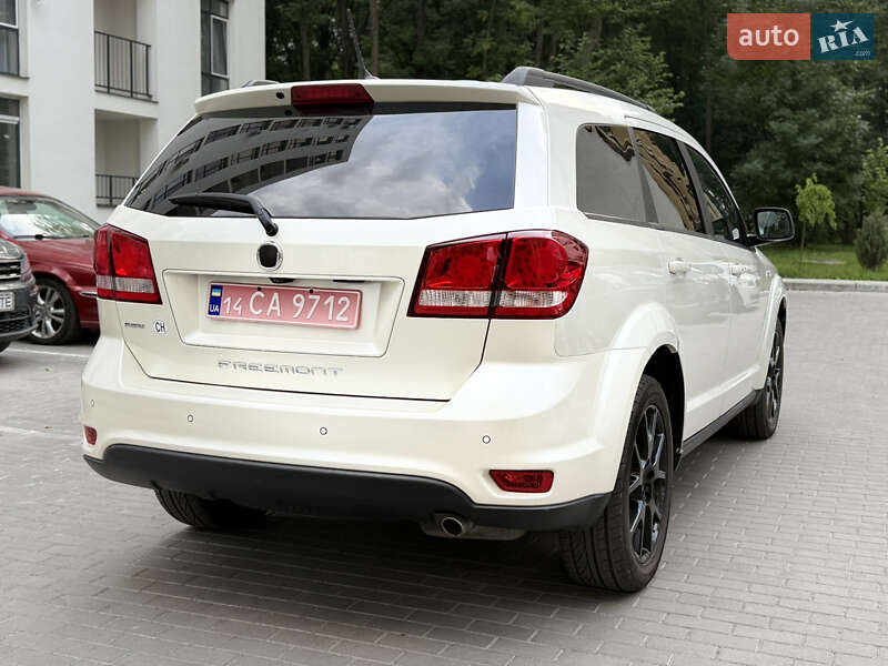 Позашляховик / Кросовер Fiat Freemont 2014 в Львові