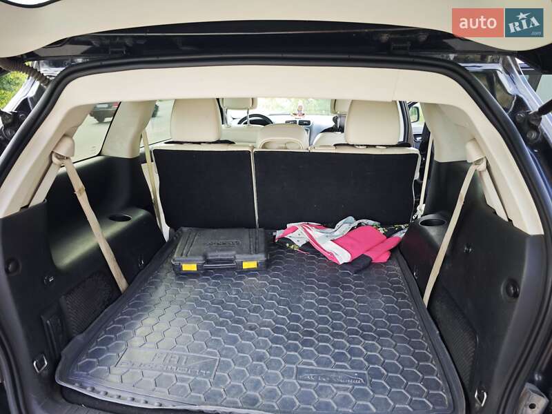 Внедорожник / Кроссовер Fiat Freemont 2012 в Пятихатках