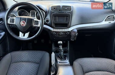 Внедорожник / Кроссовер Fiat Freemont 2012 в 