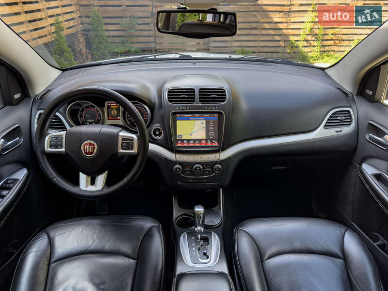 Внедорожник / Кроссовер Fiat Freemont 2015 в 