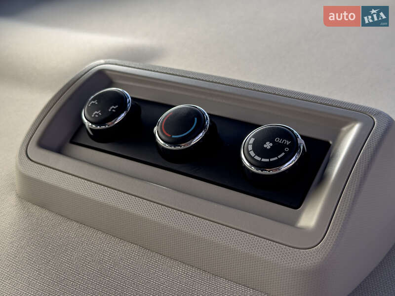 Позашляховик / Кросовер Fiat Freemont 2015 в Бродах