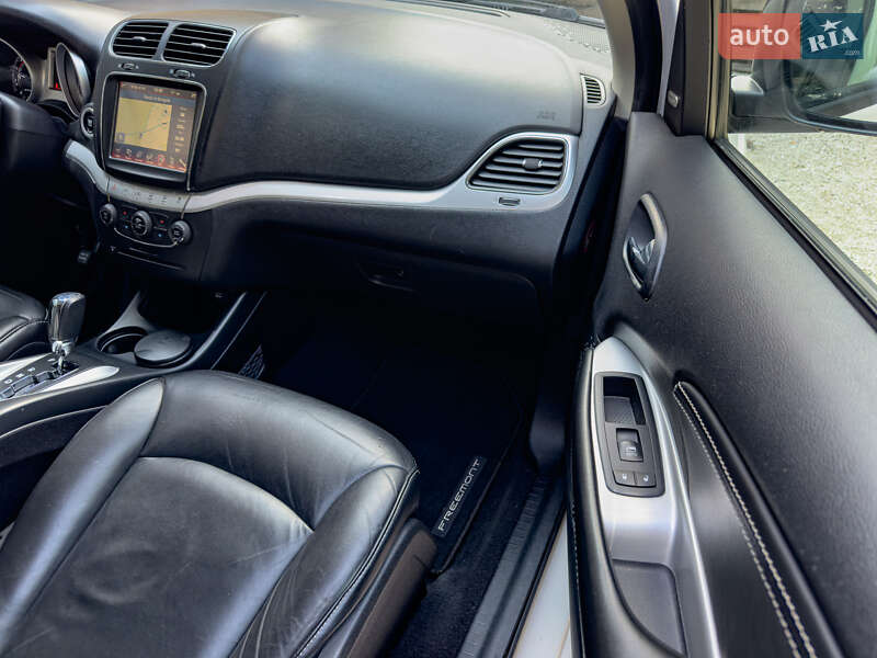 Позашляховик / Кросовер Fiat Freemont 2015 в Бродах