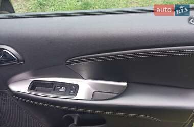 Внедорожник / Кроссовер Fiat Freemont 2014 в 