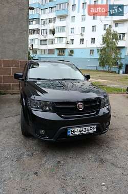 Внедорожник / Кроссовер Fiat Freemont 2015 в Южном