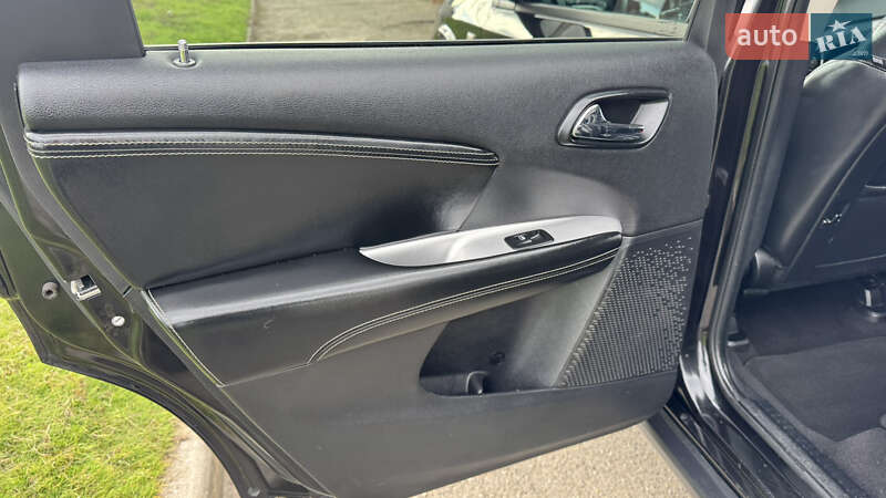 Позашляховик / Кросовер Fiat Freemont 2014 в Києві фото 60 Позашляховик / Кросовер Fiat Freemont 2014 в Києві