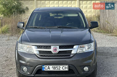 Внедорожник / Кроссовер Fiat Freemont 2014 в 